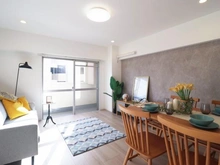 【神奈川県/横浜市神奈川区松見町】WTC菊名マンション リビング・ダイニング