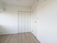 【神奈川県/横浜市神奈川区松見町】WTC菊名マンション 洋室：5.6帖