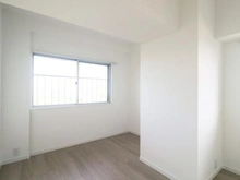 【神奈川県/横浜市神奈川区松見町】WTC菊名マンション 洋室：5.6帖