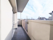 【神奈川県/横浜市神奈川区松見町】WTC菊名マンション バルコニー