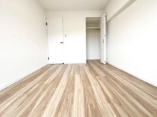 【神奈川県/横浜市瀬谷区三ツ境】三ツ境グリーンハイム 1号棟 洋室