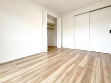 【神奈川県/横浜市瀬谷区三ツ境】三ツ境グリーンハイム 1号棟 洋室