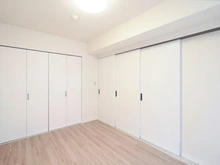 【神奈川県/横浜市中区本牧原】 ルネサンスシティ本牧 洋室