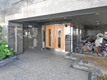 【神奈川県/横浜市磯子区東町】ブライト横濱根岸 エントランス