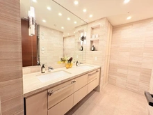 【神奈川県/横浜市中区北仲通】ザ・タワー横浜北仲 洗面室