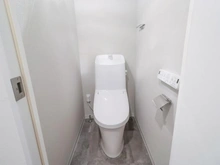 【神奈川県/横浜市中区新山下】新山下ベイシティ 6号棟 トイレ