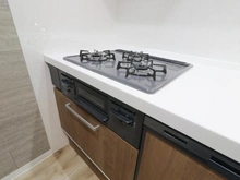 【神奈川県/横浜市南区永楽町】ハーズ横浜・ベイガーデン キッチン：三口コンロ