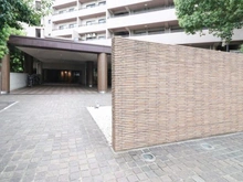 【神奈川県/横浜市磯子区丸山】ヒルトップ横濱根岸セントラルコート アプローチ