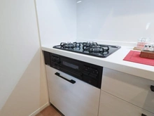 【神奈川県/横浜市磯子区丸山】ヒルトップ横濱根岸セントラルコート キッチン：三口コンロ