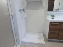 【神奈川県/横浜市磯子区丸山】ヒルトップ横濱根岸セントラルコート 洗面所：洗濯防水パン