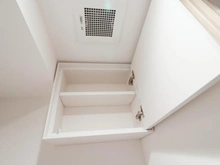 【神奈川県/横浜市中区太田町】クリオ横浜関内壱番館 トイレ：収納