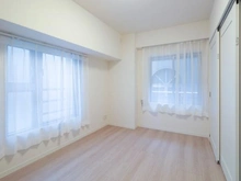 【神奈川県/横浜市中区山下町】ミオカステーロ横濱関内 洋室