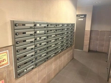 【神奈川県/横浜市中区弁天通】 サングレイス関内 メールBOX