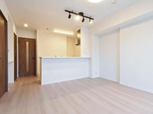 【神奈川県/横浜市磯子区森】日神パレステージ磯子の森弐番館 リビング・ダイニング