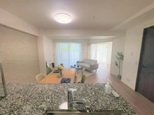 【神奈川県/横浜市磯子区森】 ヴェレーナシティパレ・ド・シエル　カルティエ2 リビング・ダイニング：（右奥）洋室