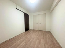 【神奈川県/横浜市磯子区森】 ヴェレーナシティパレ・ド・シエル　カルティエ2 洋室