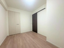 【神奈川県/横浜市磯子区森】 ヴェレーナシティパレ・ド・シエル　カルティエ2 洋室