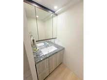 【神奈川県/横浜市磯子区森】 ヴェレーナシティパレ・ド・シエル　カルティエ2 洗面所