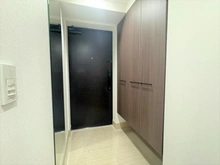 【神奈川県/横浜市磯子区森】 ヴェレーナシティパレ・ド・シエル　カルティエ2 玄関