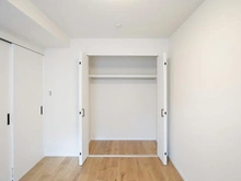 【神奈川県/横浜市中区本牧原】パークシティ本牧F棟 洋室：収納