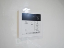 【神奈川県/横浜市中区千代崎町】 パークハイム山手 給湯器操作パネル