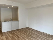 【神奈川県/横浜市中区花咲町】アイマークス横浜桜木町 リビング・ダイニング