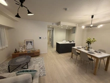 【神奈川県/横浜市中区弁天通】東急ドエル・アルス桜木町博物館通り リビング・ダイニング：家具調度品は価格に含まれません