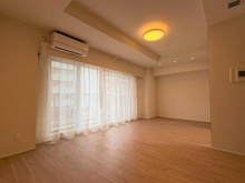 【神奈川県/横浜市中区山下町】エクステ山下公園クレイドルタワー リビング・ダイニング