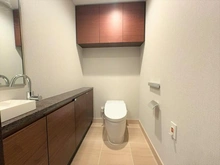 【神奈川県/横浜市中区北仲通】ザ・タワー横浜北仲 トイレ