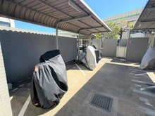 【神奈川県/横浜市中区山下町】グローリオタワー横浜元町 バイク置場