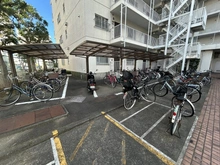 【神奈川県/平塚市老松町】プリメーラ平塚 駐輪場