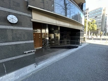 【神奈川県/横浜市中区蓬莱町】エクレール関内大通り公園 エントランス