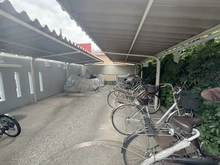 【神奈川県/横浜市神奈川区子安通】エクレール横浜新子安 駐輪場