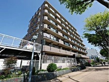【神奈川県/横浜市磯子区磯子】磯子パインプロムナード 外観