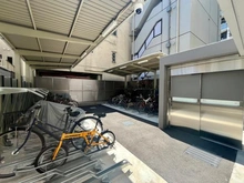 【東京都/新宿区舟町】ブリリア四谷三丁目 駐輪場
