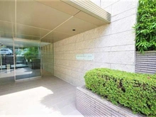 【東京都/渋谷区富ヶ谷】フォルム代々木公園リベディア エントランス