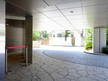 【東京都/新宿区市谷加賀町】ザ・パークハウス市谷加賀町 エントランス