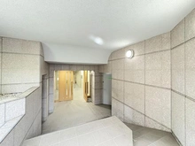 【東京都/新宿区市谷台町】スカイコート市ヶ谷第5 アプローチ