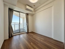 【東京都/新宿区富久町】富久クロスコンフォートタワー 洋室