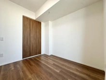 【東京都/新宿区富久町】富久クロスコンフォートタワー 洋室