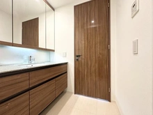 【東京都/新宿区富久町】富久クロスコンフォートタワー 洗面室