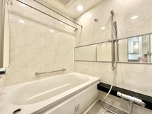 【東京都/新宿区富久町】富久クロスコンフォートタワー 浴室