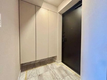 【東京都/新宿区四谷三栄町】ジオ四谷三栄町 玄関