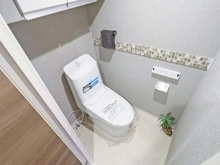 【東京都/新宿区四谷】ビラカーサ四谷四丁目 トイレ：温水洗浄便座付き