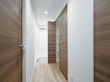 【東京都/新宿区四谷】ビラカーサ四谷四丁目 収納：廊下部分