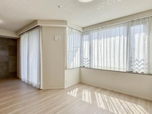 【東京都/新宿区市谷加賀町】ヴィークコート市谷加賀町 リビング・ダイニング