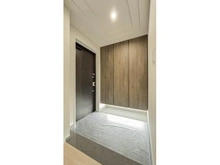 【東京都/新宿区市谷加賀町】ヴィークコート市谷加賀町 玄関