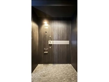 【東京都/新宿区市谷加賀町】ヴィークコート市谷加賀町 玄関