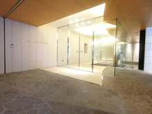 【東京都/新宿区南元町】ライオンズ外苑の杜 エントランス