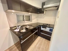 【東京都/新宿区市谷本村町】エステムプラザ市谷外濠公園 キッチン